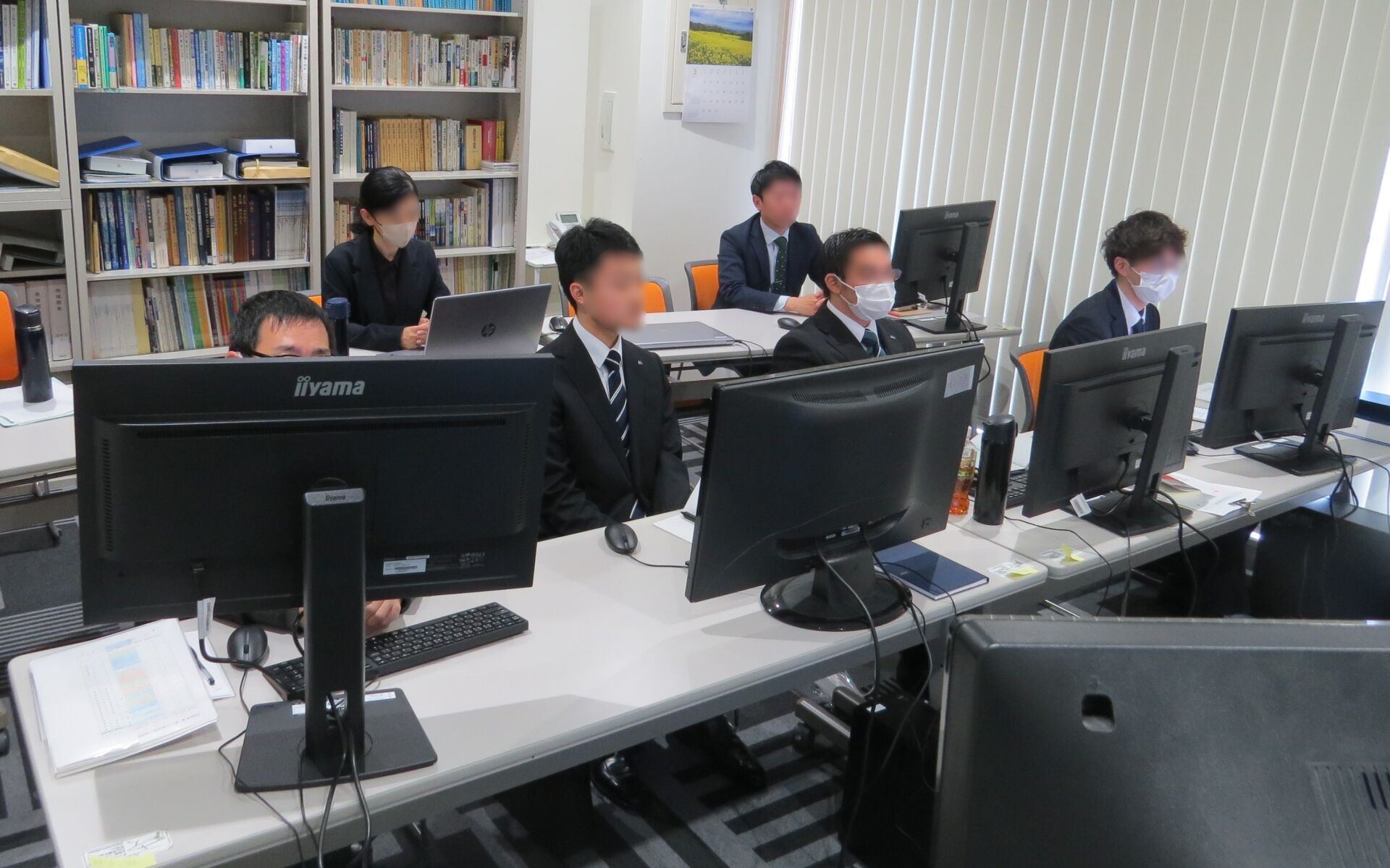 今年も新入社員研修を行っています